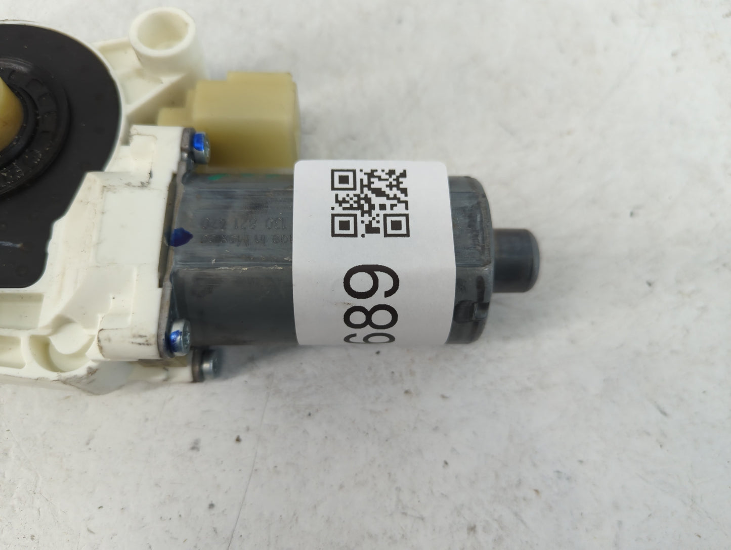 2008 Chrysler Town & Country Passenger Rear Right Power Window Motor - Oemusedautoparts1.com