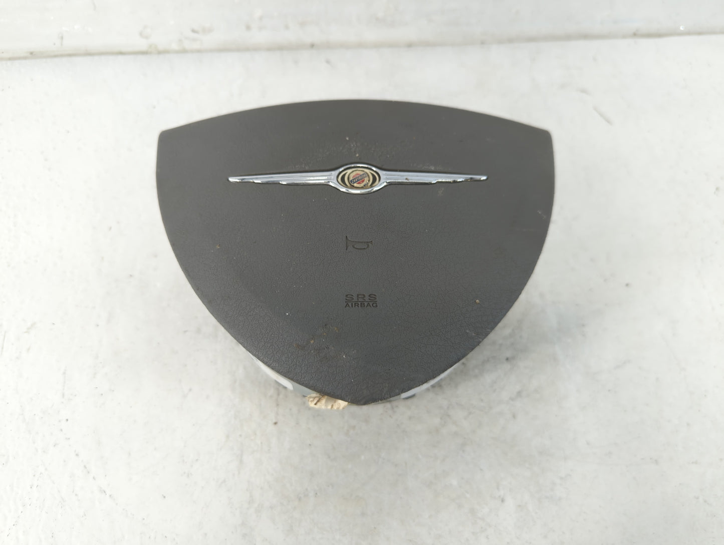 2008 Chrysler Town & Country Air Bag Driver Left Steering Wheel Mounted Fits OEM Used Auto Parts - Oemusedautoparts1.com