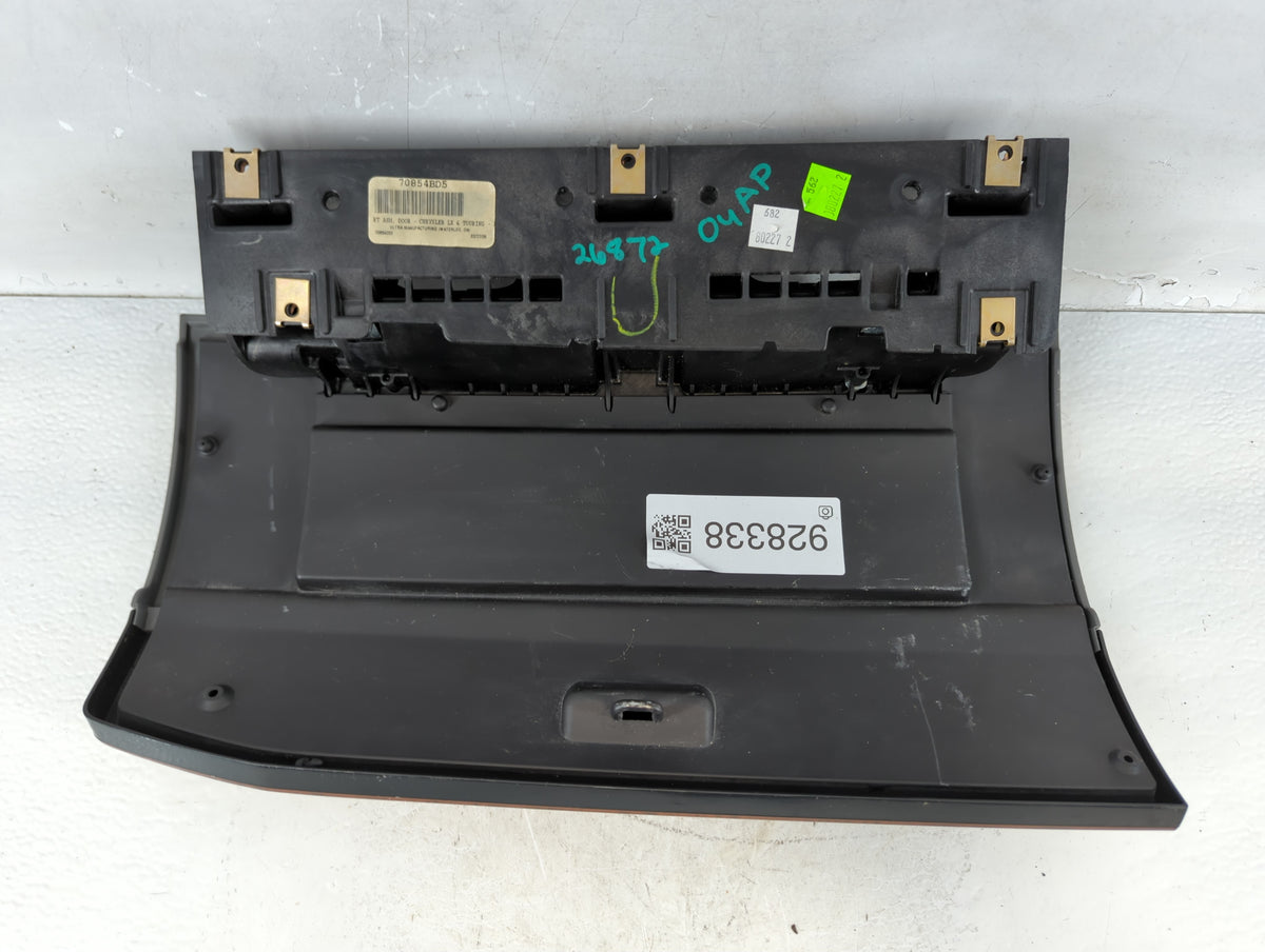 2008 Chrysler Town & Country Passenger Glove Box Door Storage Compartment 928338 - Oemusedautoparts1.com