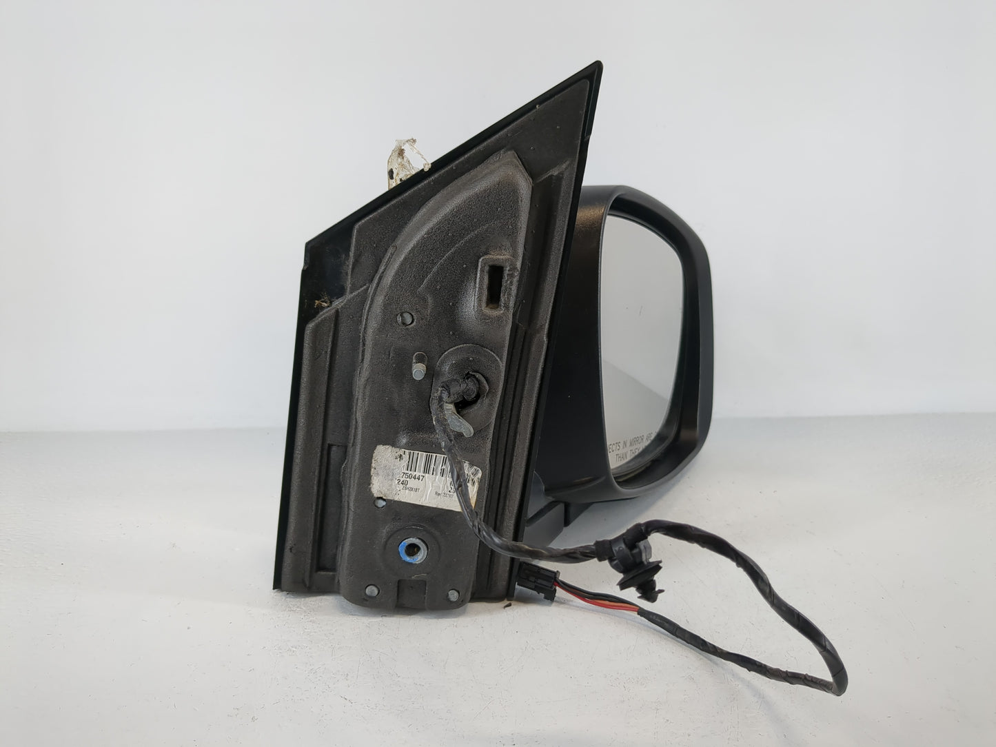 2008 Chrysler Town & Country Driver Left Side View Manual Door Mirror - Oemusedautoparts1.com