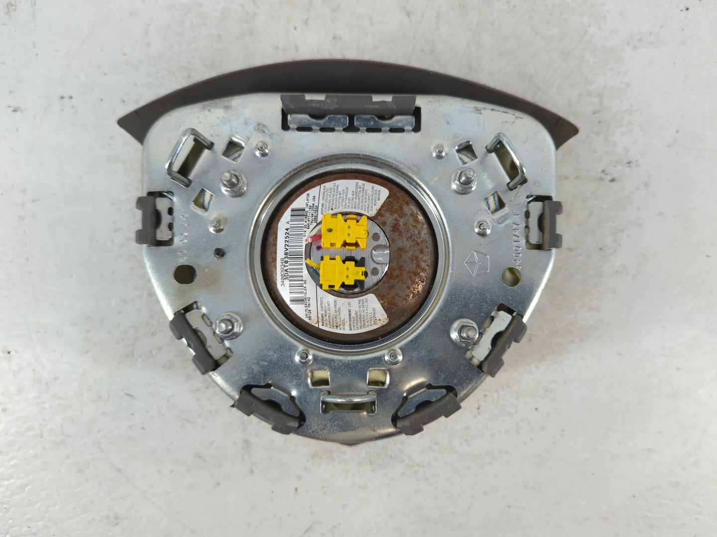 2008 Chrysler Town & Country Air Bag Driver Left Steering Wheel Mounted Fits OEM Used Auto Parts - Oemusedautoparts1.com