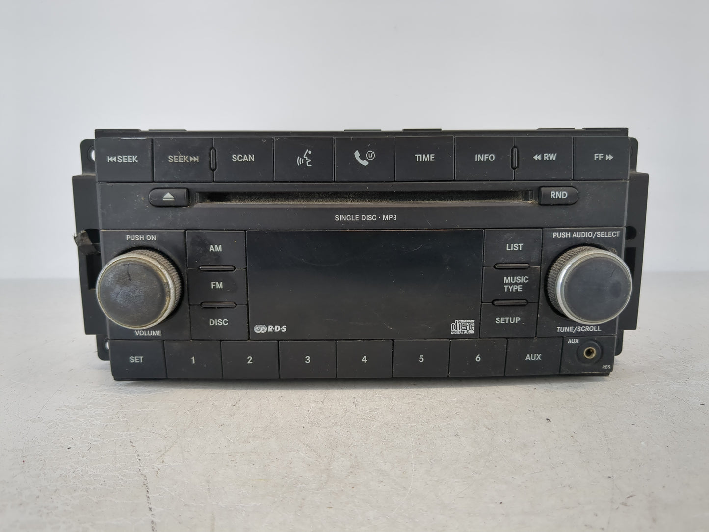 2008 Chrysler Town & Country Radio AM FM Cd Player Receiver Replacement P/N:P05064411AF Fits OEM Used Auto Parts - Oemusedau