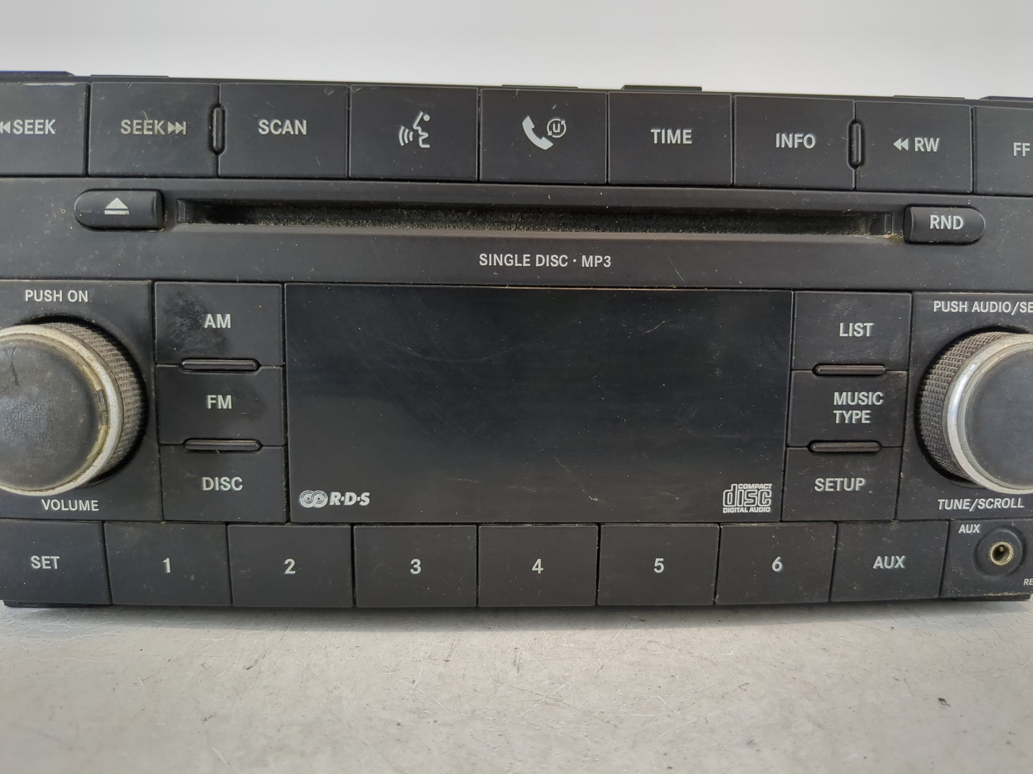 2008 Chrysler Town & Country Radio AM FM Cd Player Receiver Replacement P/N:P05064411AF Fits OEM Used Auto Parts - Oemusedau