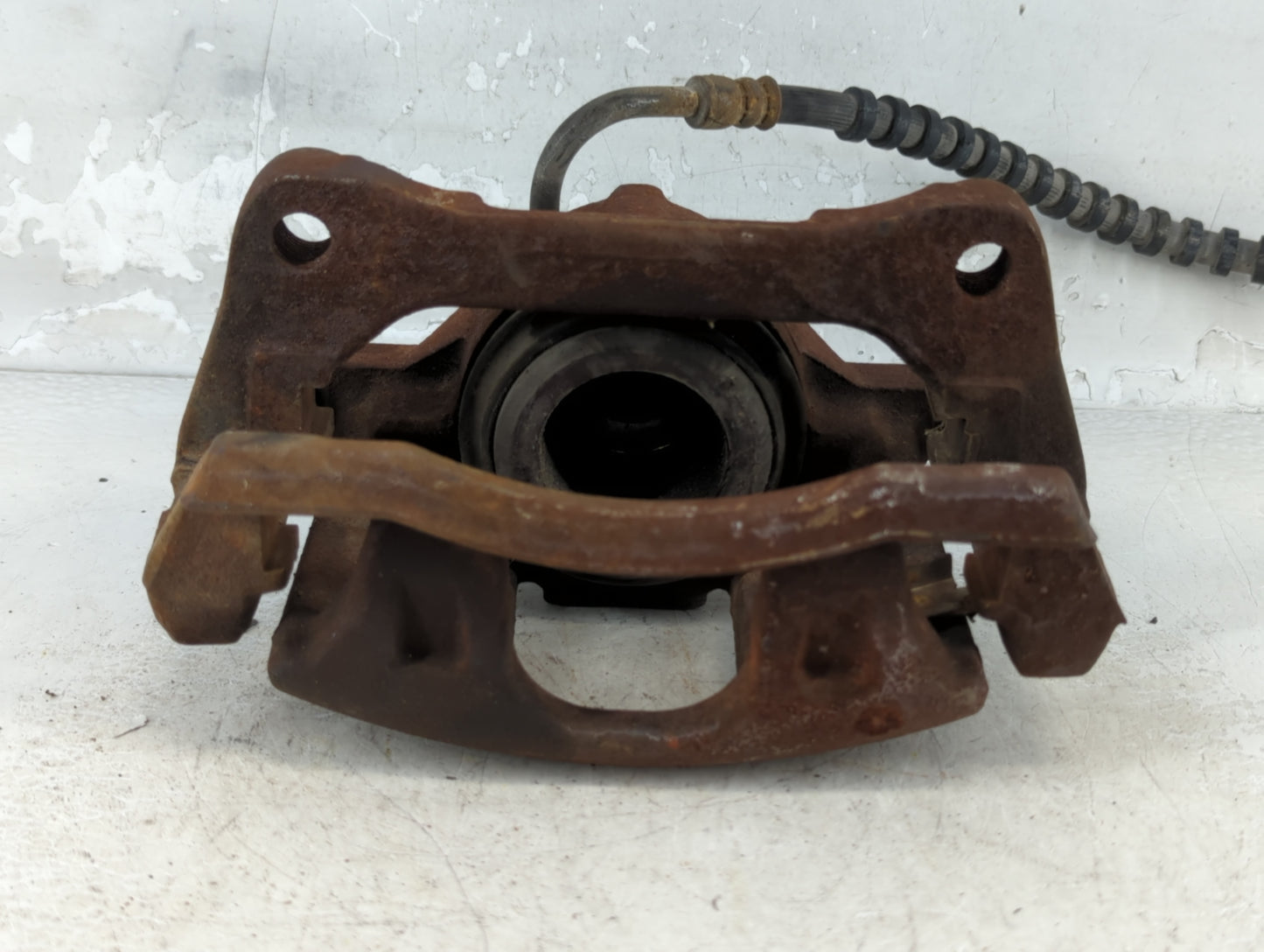 2008-2016 Chrysler Town & Country Front Passenger Right Brake Caliper - Oemusedautoparts1.com