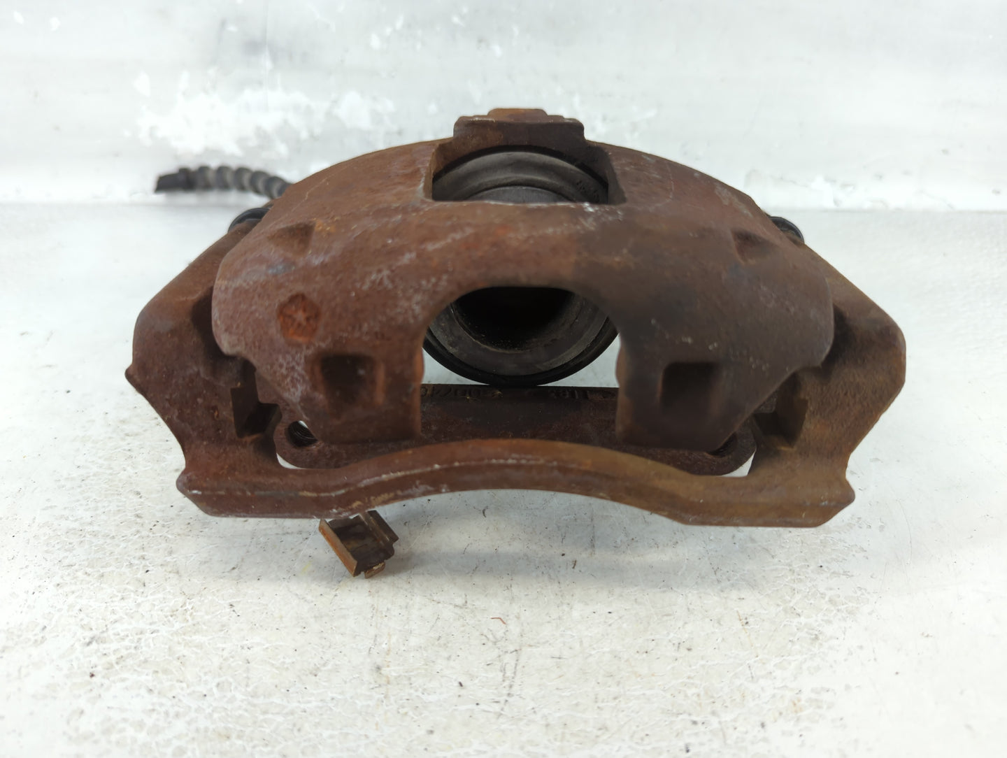 2008-2016 Chrysler Town & Country Front Passenger Right Brake Caliper - Oemusedautoparts1.com
