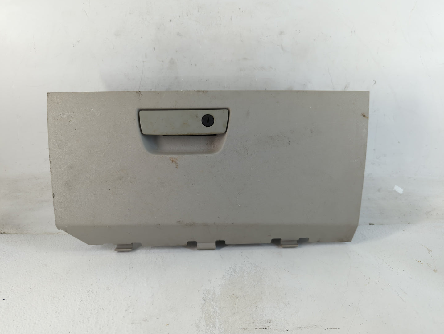 2008 Chrysler Town & Country Passenger Glove Box Door Storage Compartment 938361 - Oemusedautoparts1.com