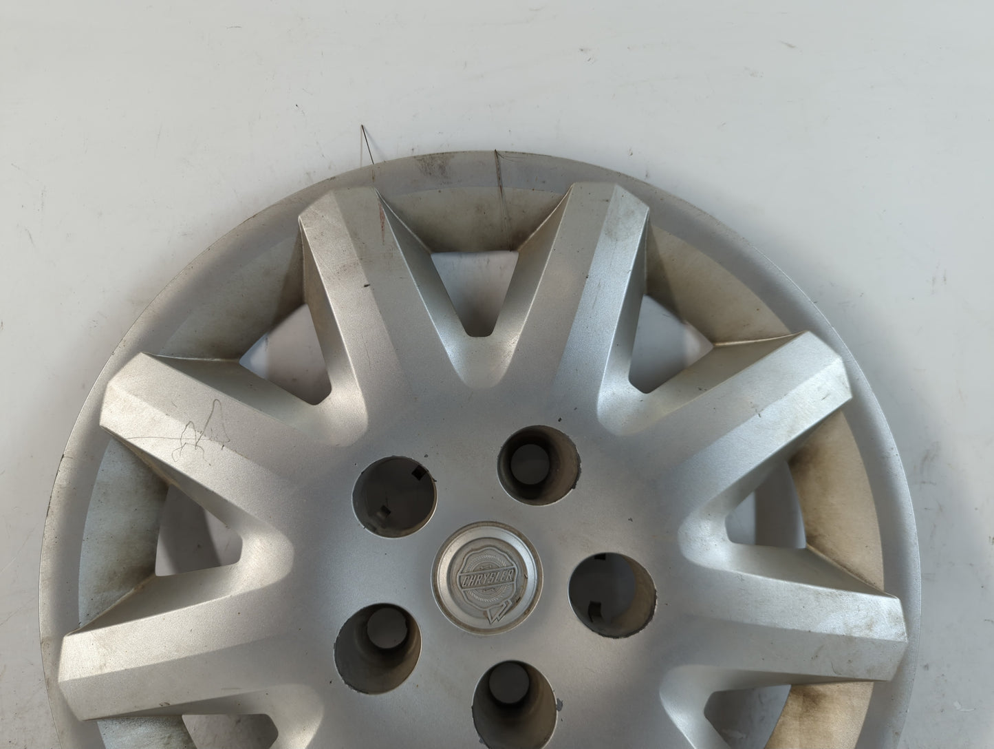 2008-2010 Chrysler Town & Country Hubcap Wheel Cover - Oemusedautoparts1.com