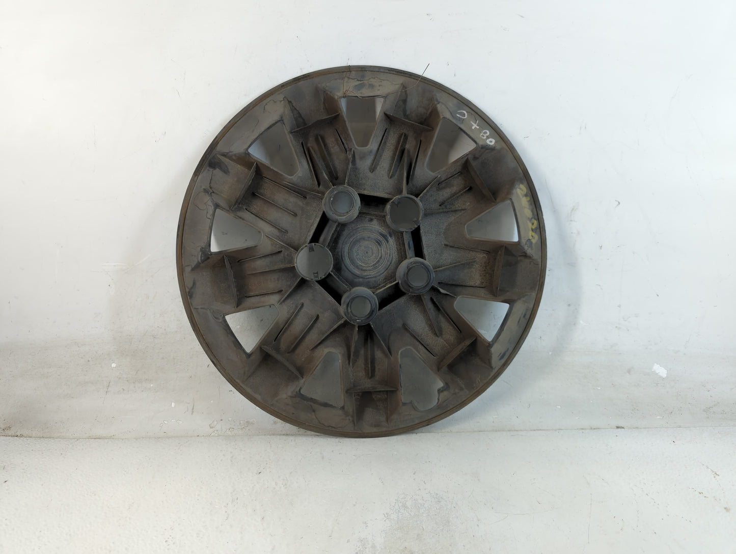 2008-2010 Chrysler Town & Country Hubcap Wheel Cover - Oemusedautoparts1.com