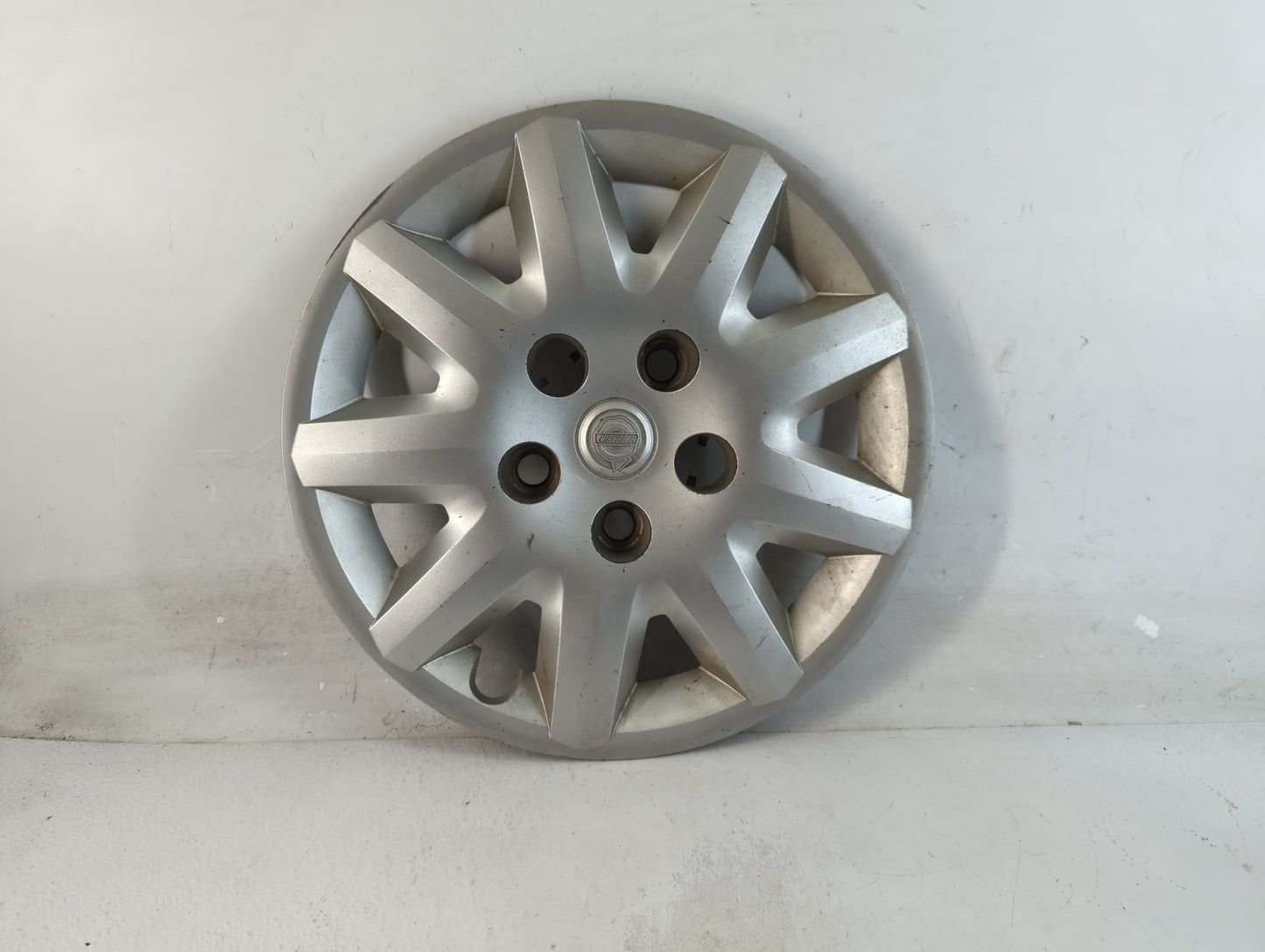 2008-2010 Chrysler Town & Country Hubcap Wheel Cover - Oemusedautoparts1.com