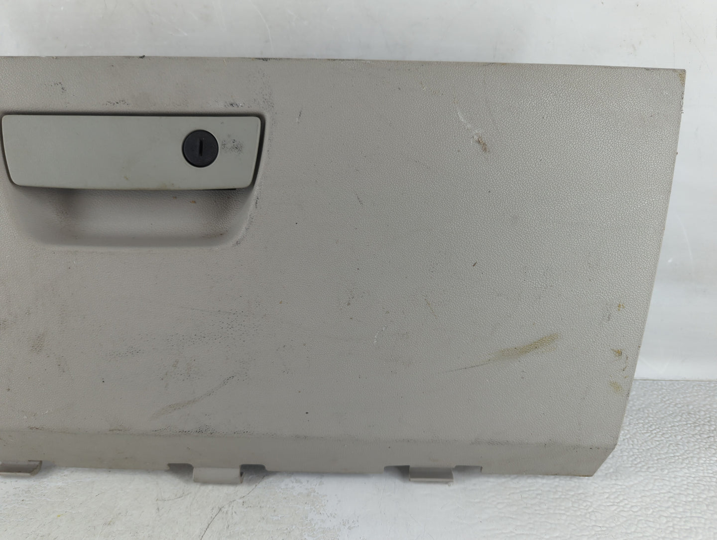 2008 Chrysler Town & Country Passenger Glove Box Door Storage Compartment 938684 - Oemusedautoparts1.com