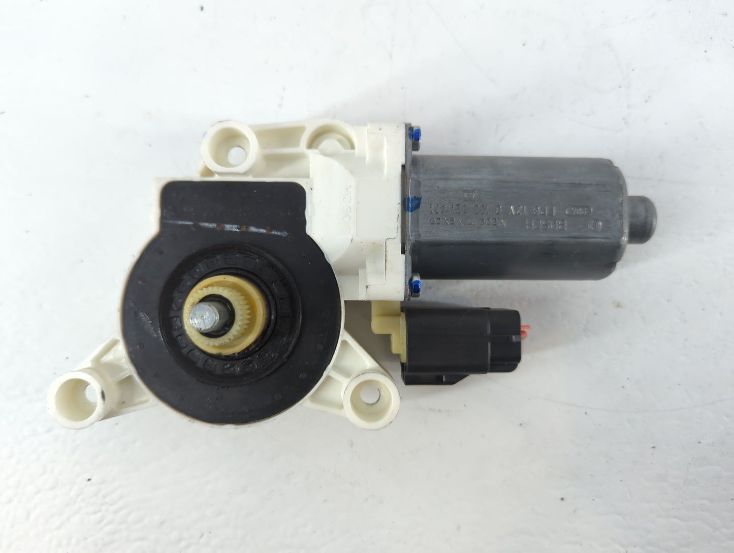 2008 Chrysler Town & Country Passenger Front Right Power Window Motor - Oemusedautoparts1.com