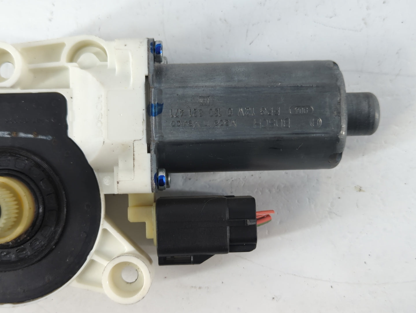 2008 Chrysler Town & Country Passenger Front Right Power Window Motor - Oemusedautoparts1.com