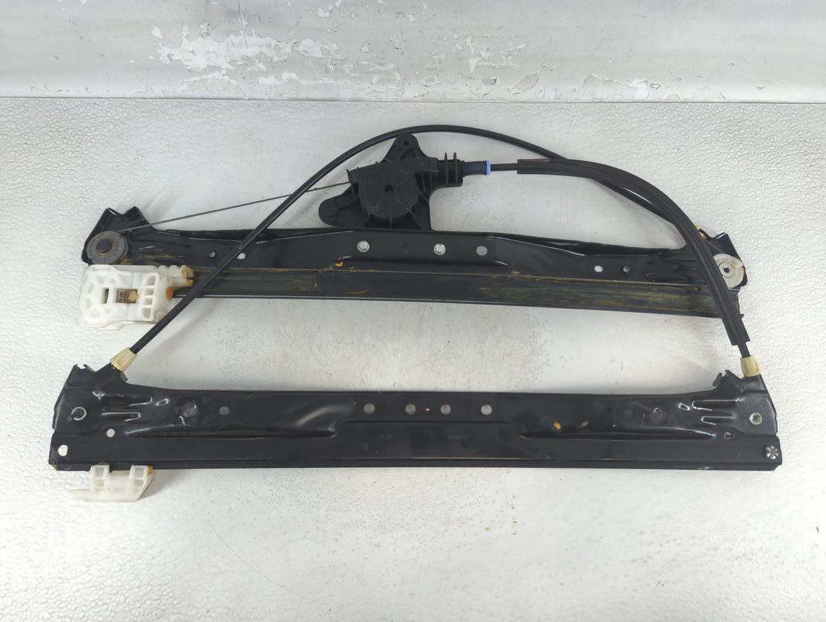 2008 Chrysler Town & Country Used Window Regulator Passenger Front 938728 - Oemusedautoparts1.com
