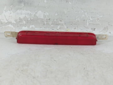 2008 Chrysler Town & Country Third Brake Light Tail Light Fits OEM Used Auto Parts - Oemusedautoparts1.com