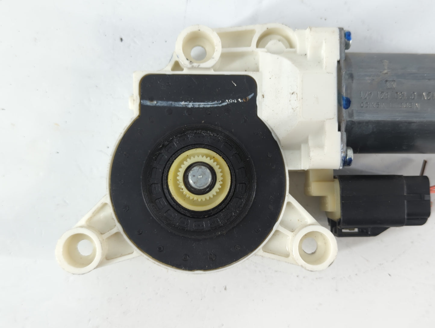 2008 Chrysler Town & Country Passenger Front Right Power Window Motor - Oemusedautoparts1.com