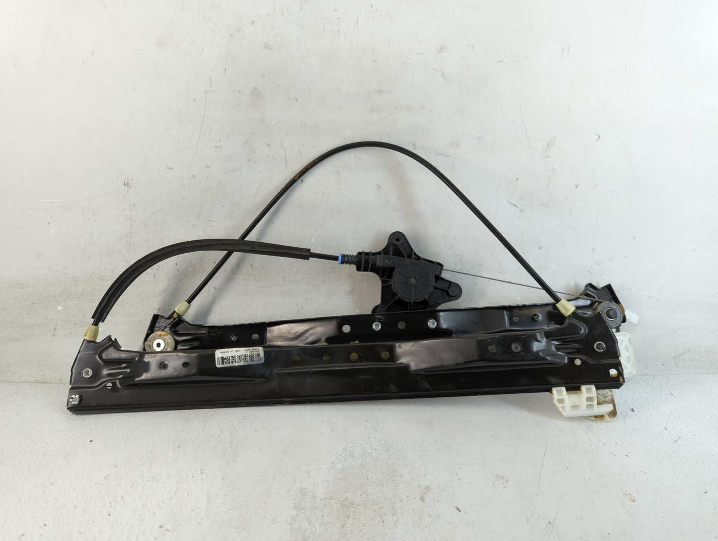 2008-2016 Chrysler Town & Country Driver Left Front Window Regulator 938765 - Oemusedautoparts1.com