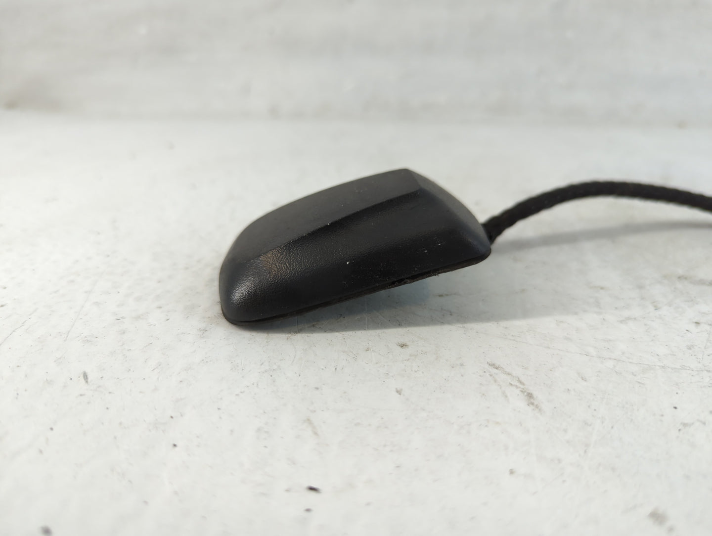 2008 Chrysler Town & Country Radio Antenna Mast 938766 - Oemusedautoparts1.com