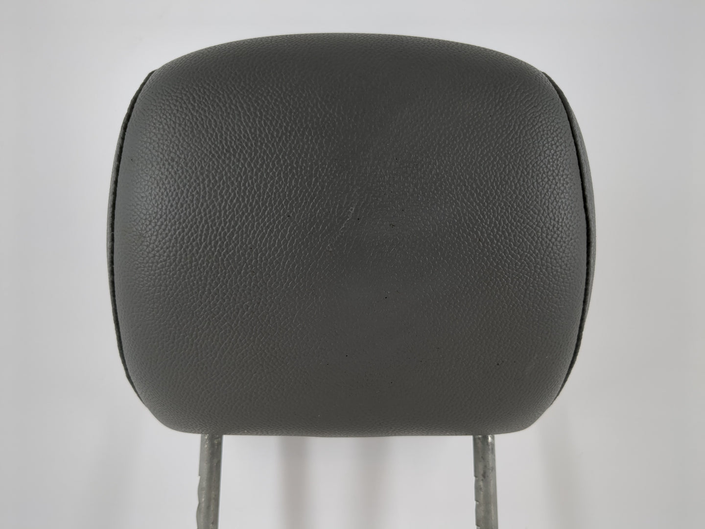 2008 Chrysler Town & Country Headrest Head Rest Front Driver Passenger Seat Fits OEM Used Auto Parts - Oemusedautoparts1.com