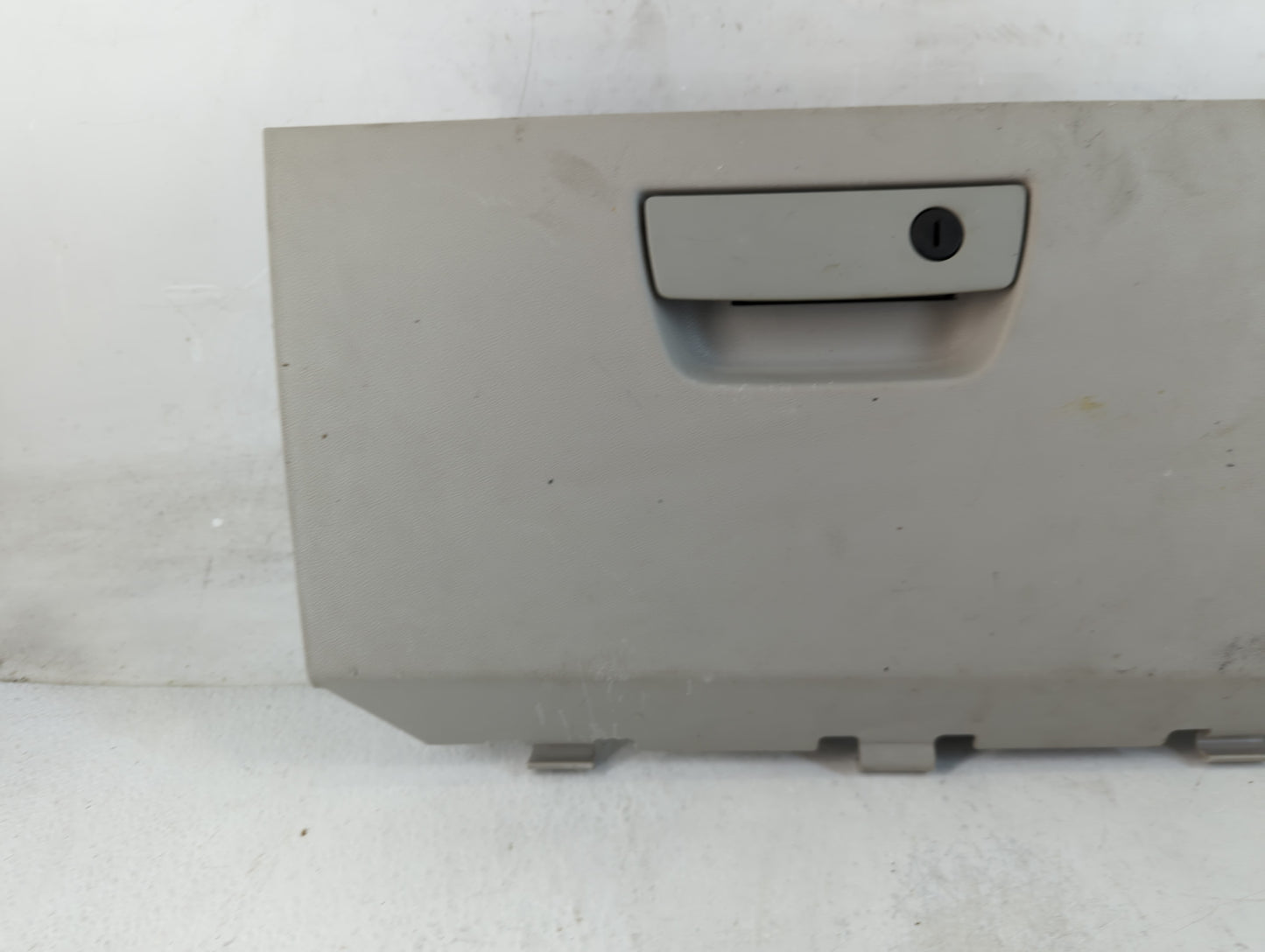 2008 Chrysler Town & Country Passenger Glove Box Door Storage Compartment 938781 - Oemusedautoparts1.com