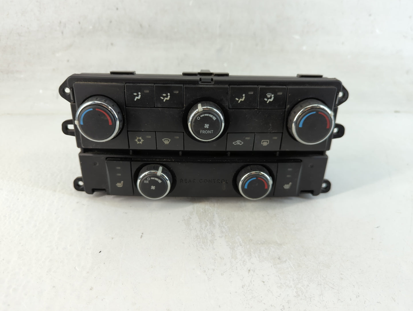 2008 Chrysler Town & Country Climate Control Module Temperature AC/Heater Replacement Fits OEM Used Auto Parts - Oemusedauto