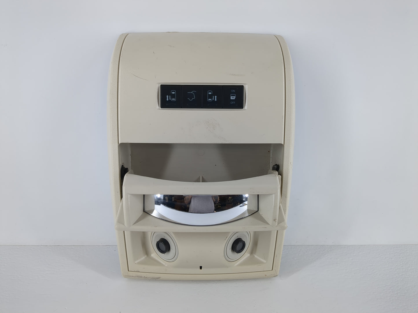 2008 Chrysler Town & Country Overhead Roof Console Interior Dome Light - Oemusedautoparts1.com