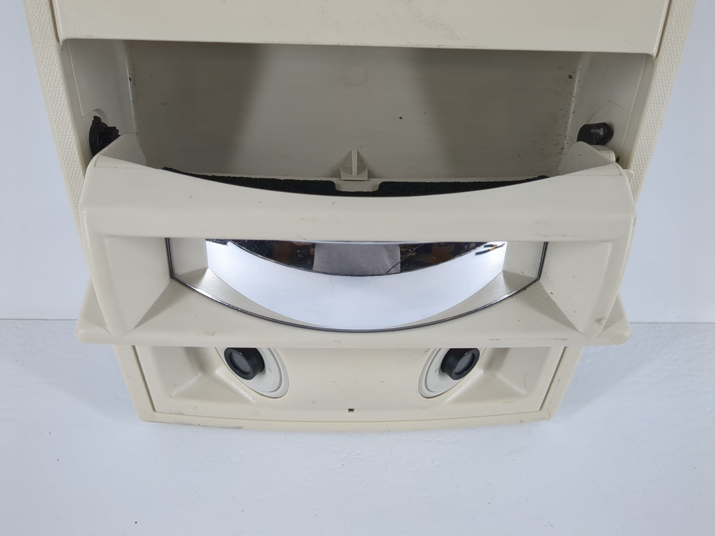 2008 Chrysler Town & Country Overhead Roof Console Interior Dome Light - Oemusedautoparts1.com