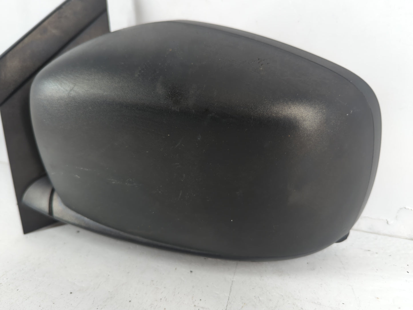 2008 Chrysler Town & Country Driver Left Side View Manual Door Mirror - Oemusedautoparts1.com