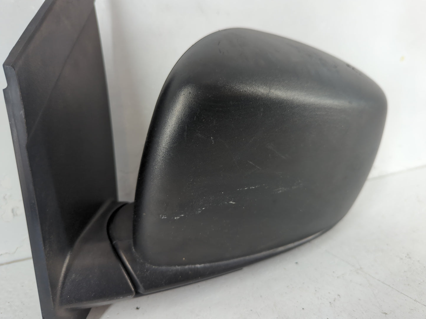 2008 Chrysler Town & Country Driver Left Side View Manual Door Mirror - Oemusedautoparts1.com