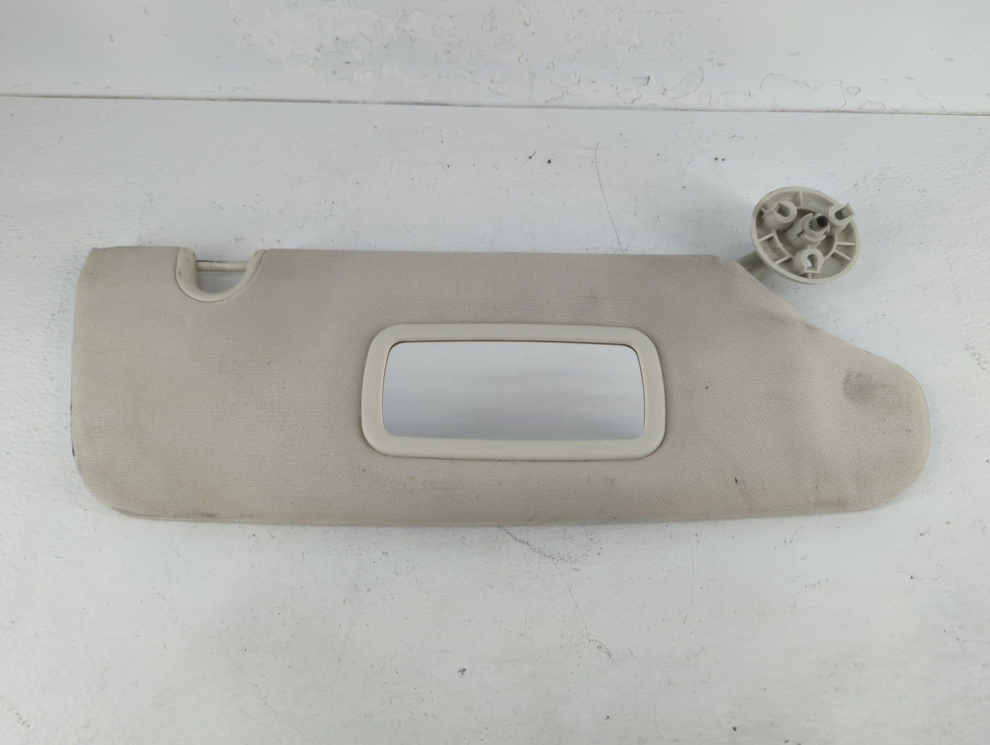 2008-2010 Chrysler Town & Country Sun Visor Shade Replacement Passenger Right Mirror Fits Fits 2008 2009 2010 OEM Used Auto 