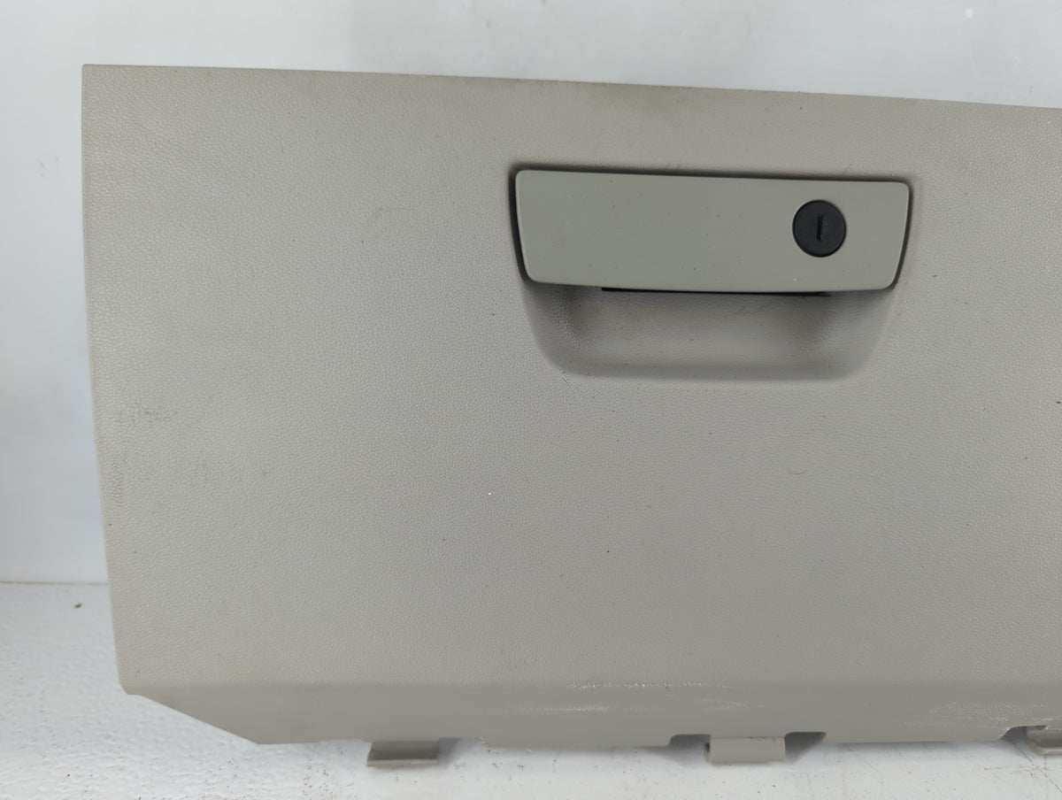 2008 Chrysler Town & Country Passenger Glove Box Door Storage Compartment 938960 - Oemusedautoparts1.com