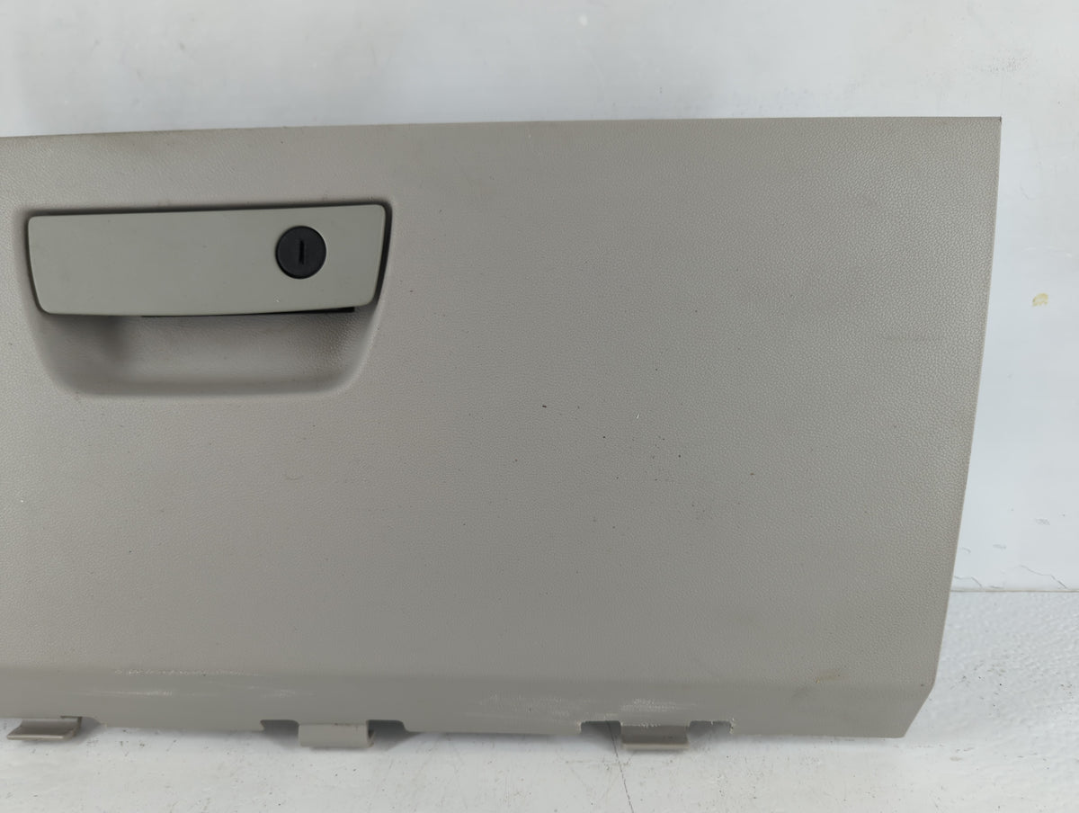2008 Chrysler Town & Country Passenger Glove Box Door Storage Compartment 938960 - Oemusedautoparts1.com