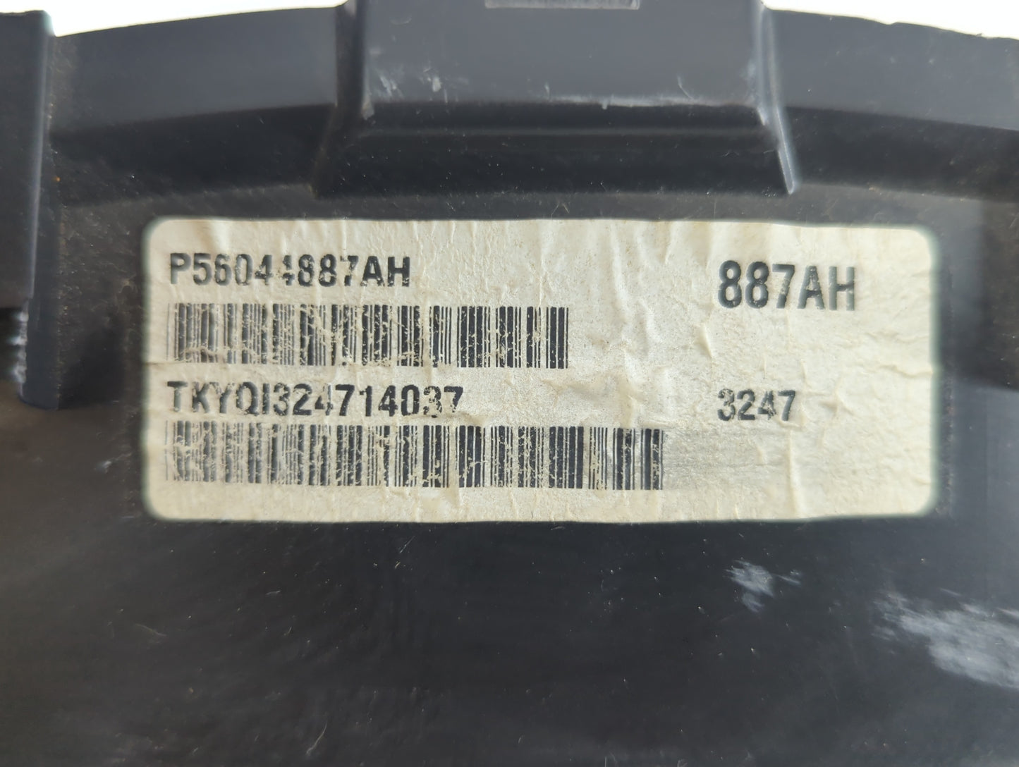 2008 Chrysler Town & Country Instrument Cluster Speedometer Gauges Fits OEM Used Auto Parts - Oemusedautoparts1.com