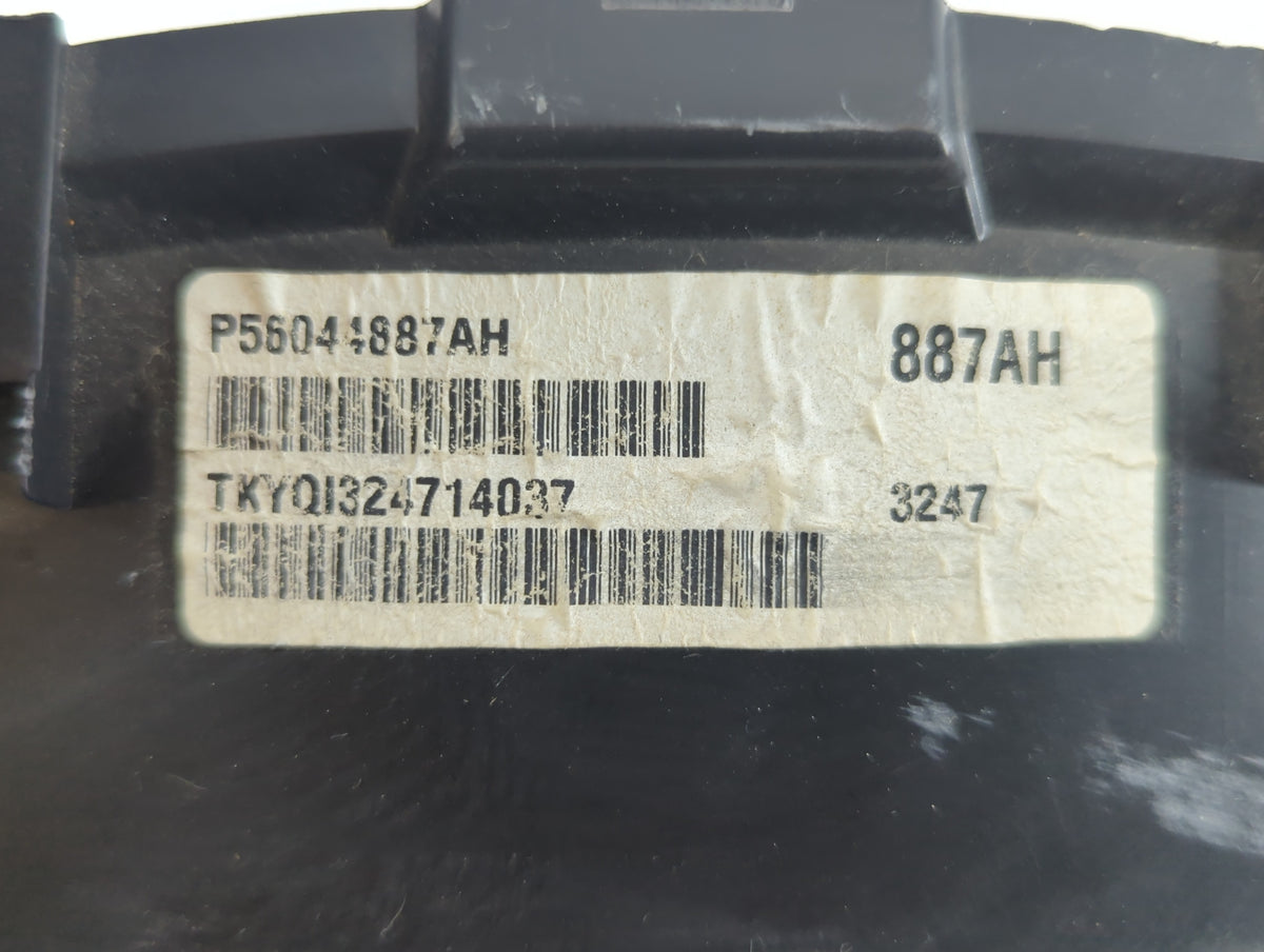 2008 Chrysler Town & Country Instrument Cluster Speedometer Gauges P/N:P56044887AH Miles:212K Fits OEM Used Auto Parts - Oem