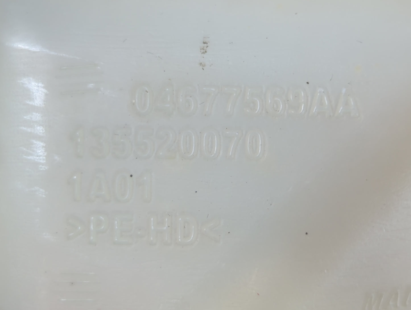 2008 Chrysler Town & Country Windshield Washer Fluid Reservoir Bottle Oem - Oemusedautoparts1.com