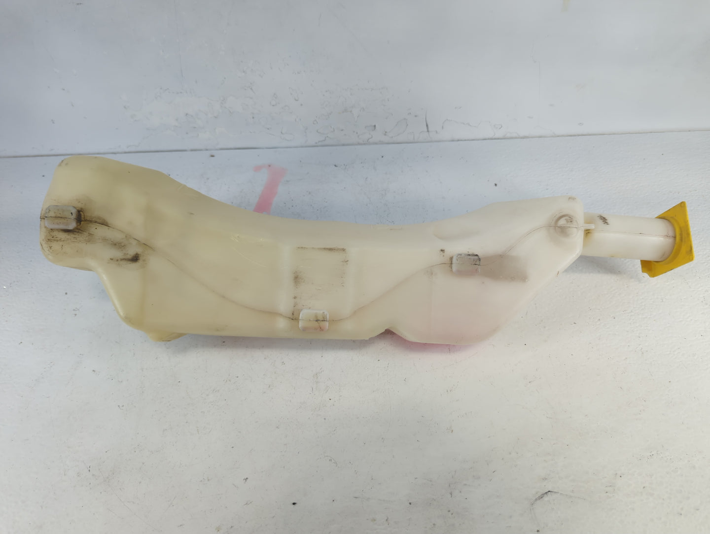 2008 Chrysler Town & Country Windshield Washer Fluid Reservoir Bottle Oem - Oemusedautoparts1.com
