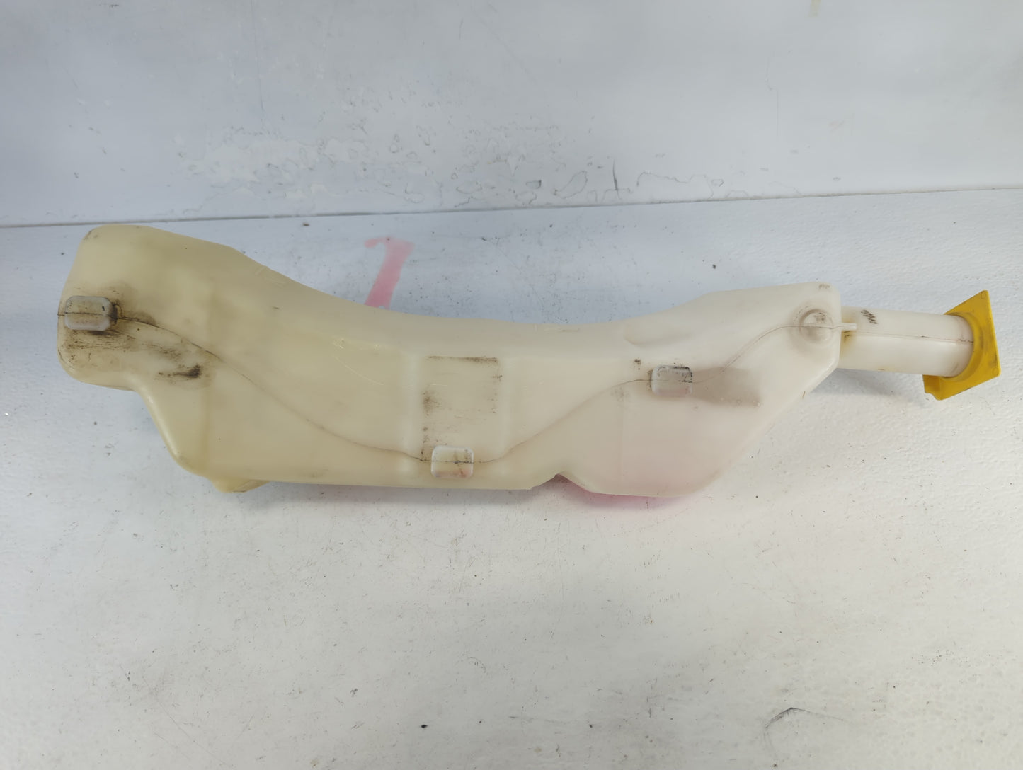 2008 Chrysler Town & Country Windshield Washer Fluid Reservoir Bottle Oem - Oemusedautoparts1.com