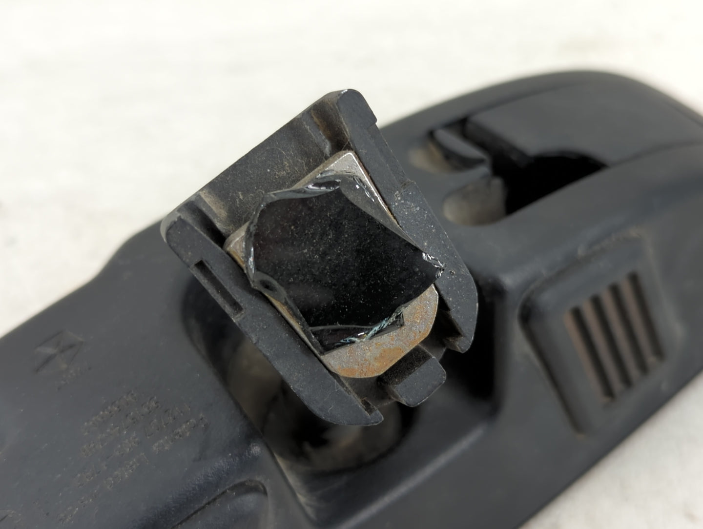 2008 Chrysler Town & Country Interior Rear View Mirror Replacement OEM Fits OEM Used Auto Parts - Oemusedautoparts1.com