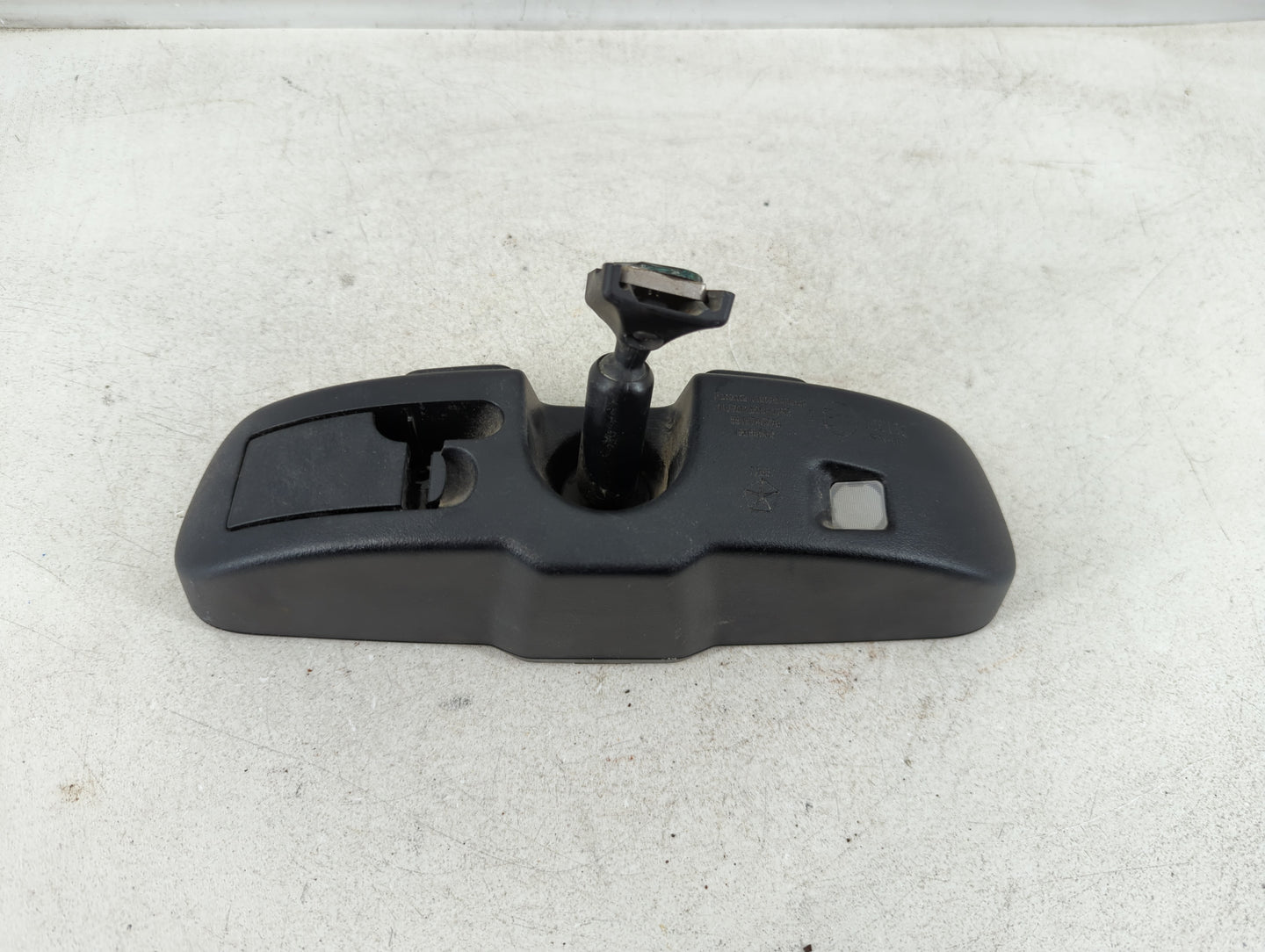 2008 Chrysler Town & Country Interior Rear View Mirror Replacement OEM Fits OEM Used Auto Parts - Oemusedautoparts1.com