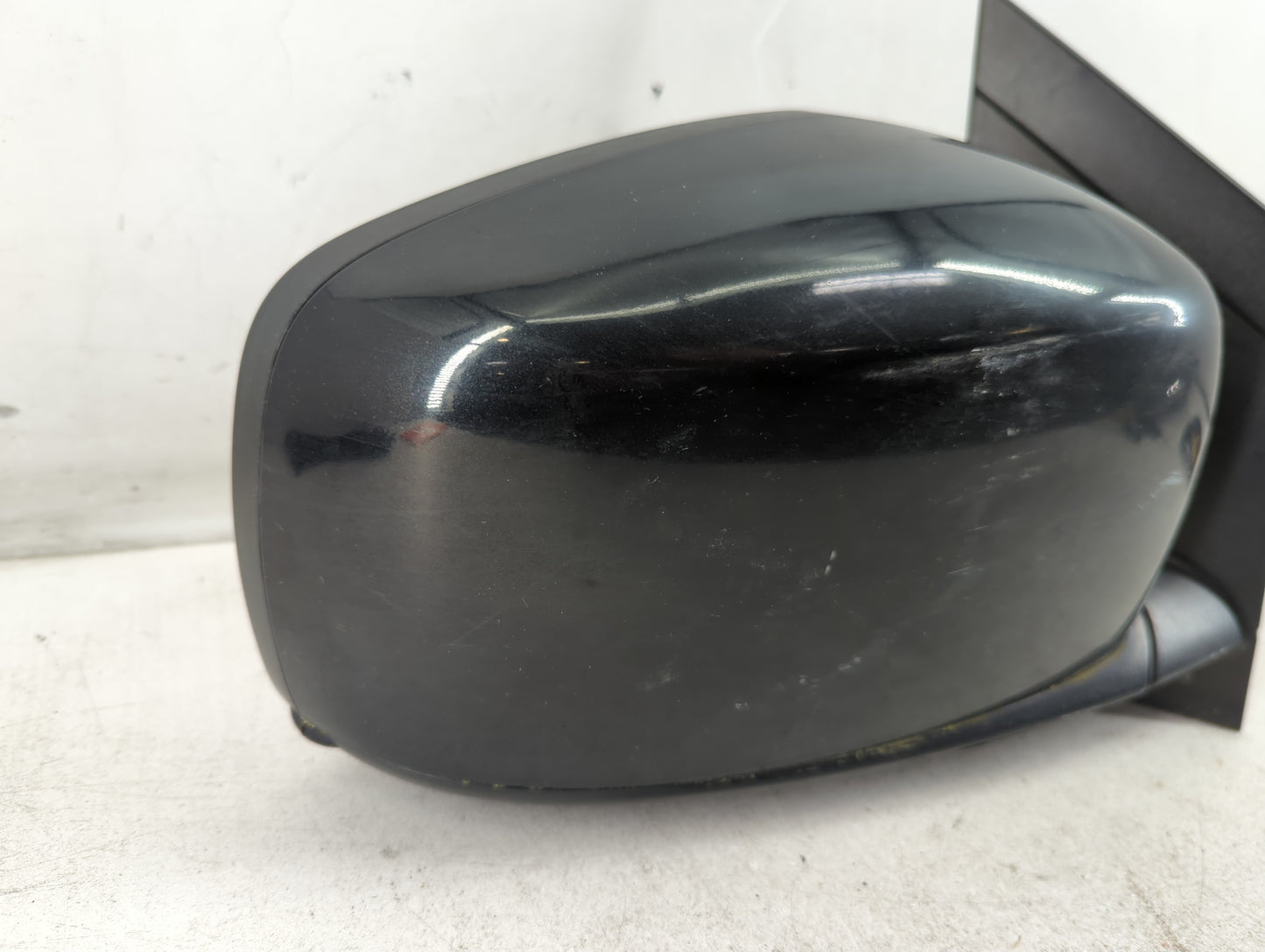 2008 Chrysler Town & Country Driver Left Side View Manual Door Mirror - Oemusedautoparts1.com