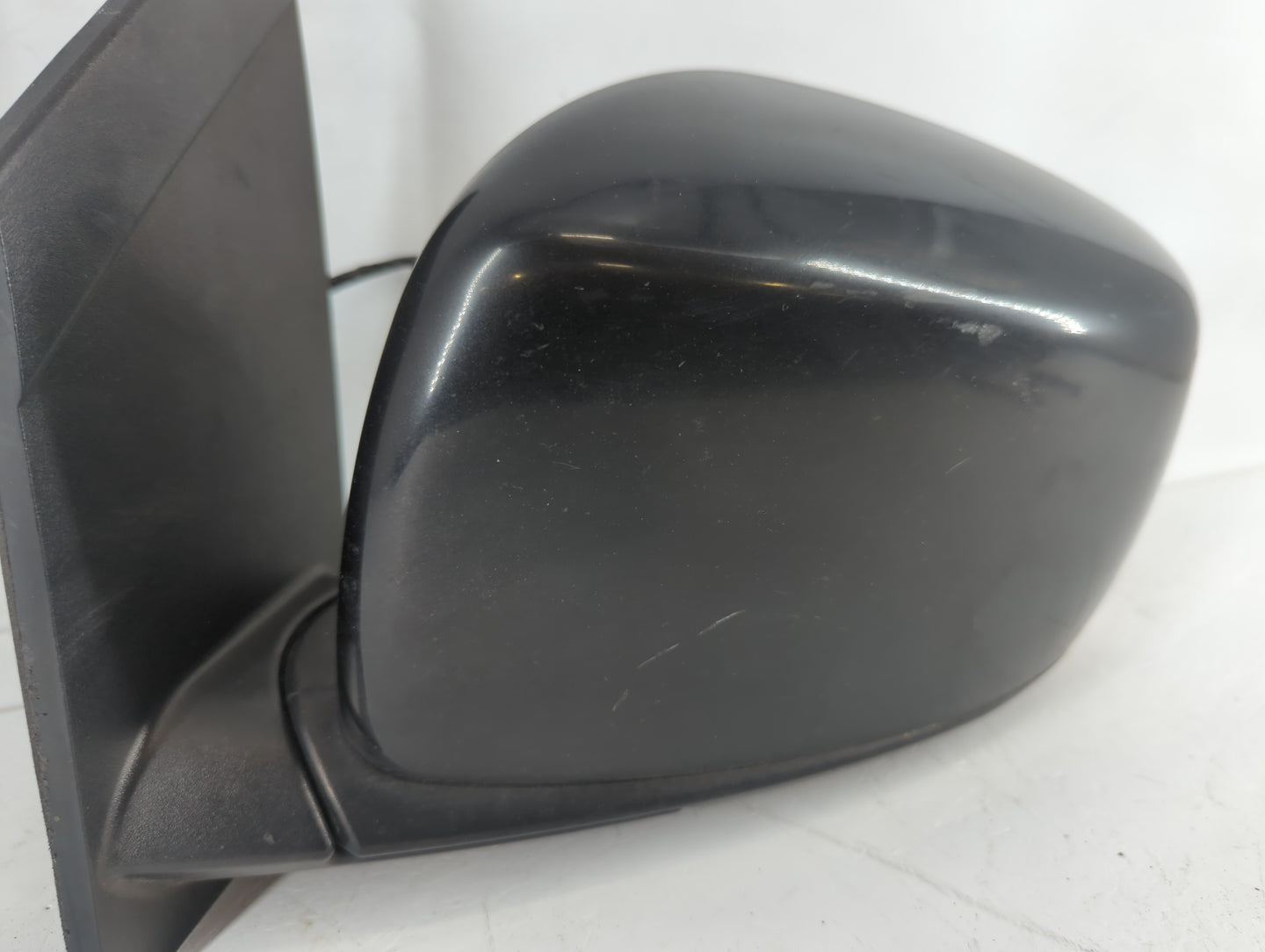 2008 Chrysler Town & Country Passenger Right Side View Manual Door Mirror - Oemusedautoparts1.com