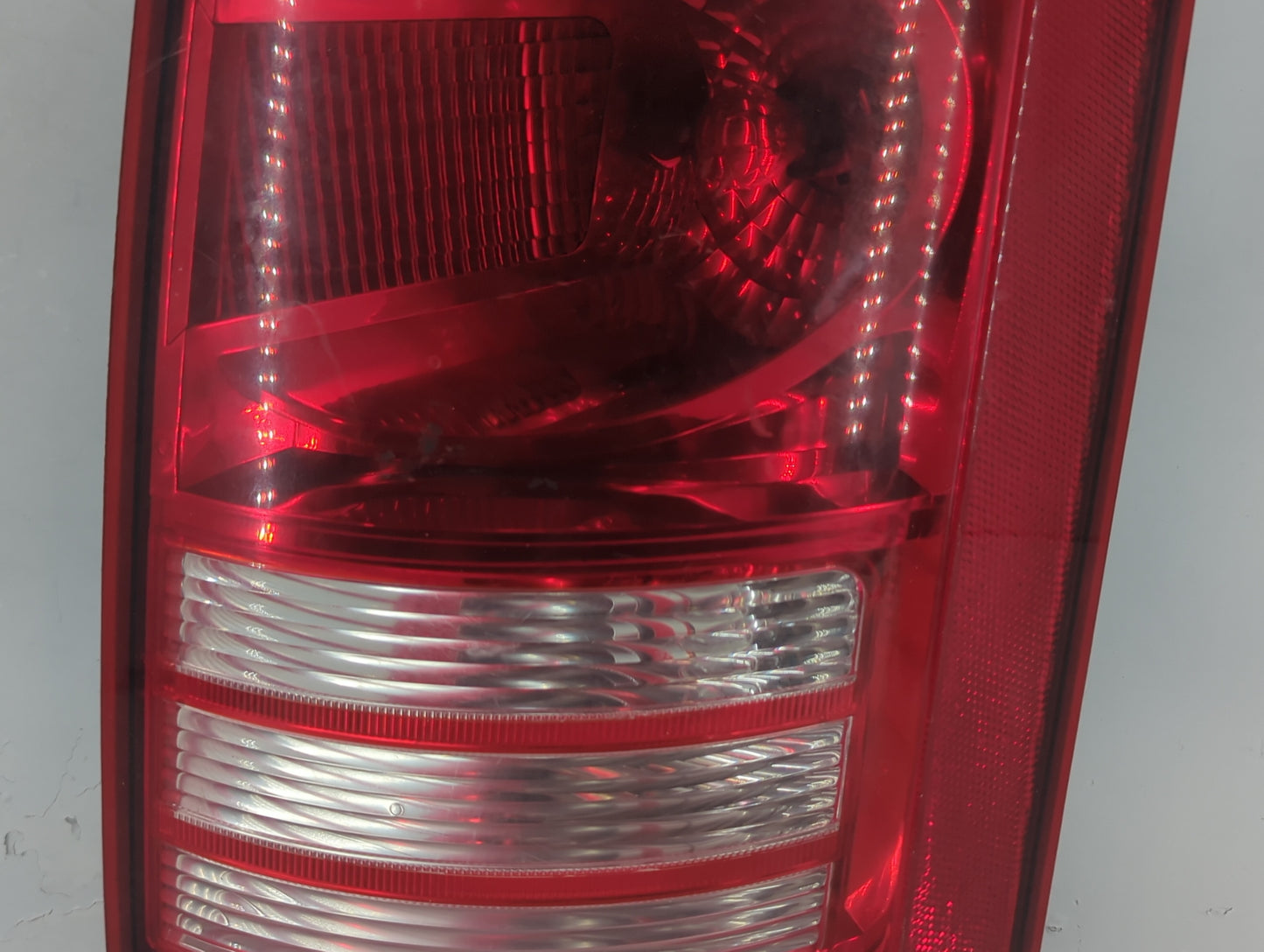 2008-2010 Chrysler Town & Country Tail Light Assembly Passenger Right OEM Fits Fits 2008 2009 2010 OEM Used Auto Parts - Oem