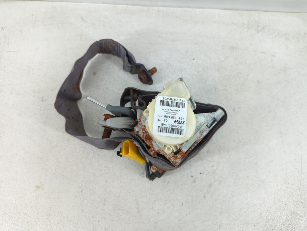 2008-2010 Chrysler Town & Country Passenger Front Seatbelt Retractor 939400 - Oemusedautoparts1.com