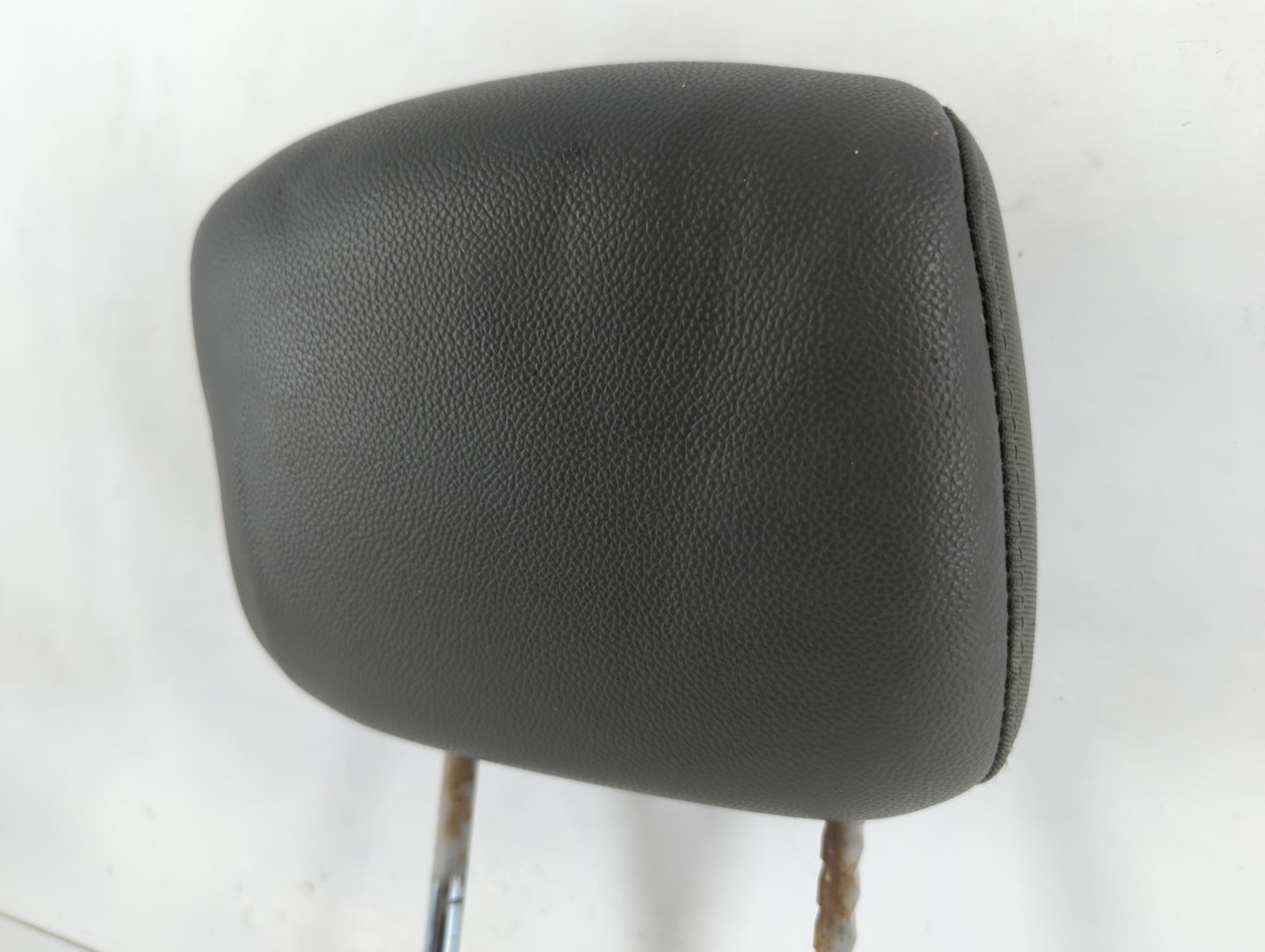 2008 Chrysler Town & Country Headrest Head Rest Front Driver Passenger Seat Fits OEM Used Auto Parts - Oemusedautoparts1.com