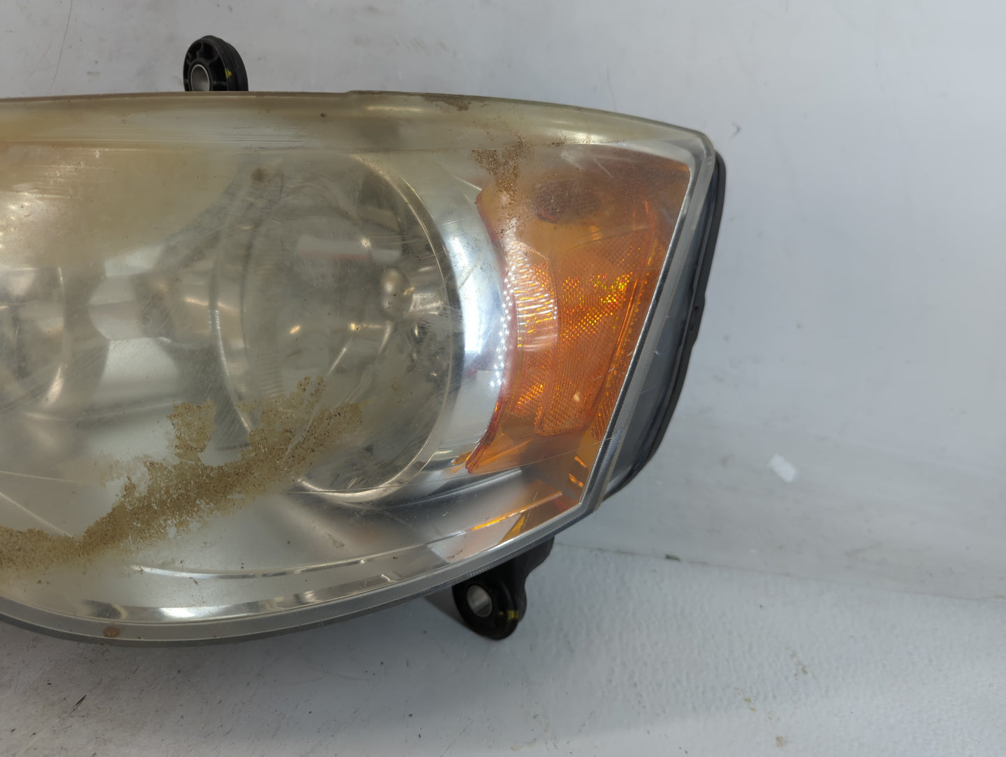 2005-2009 Chrysler Town & Country Driver Left Oem Front Light Lamp - Oemusedautoparts1.com