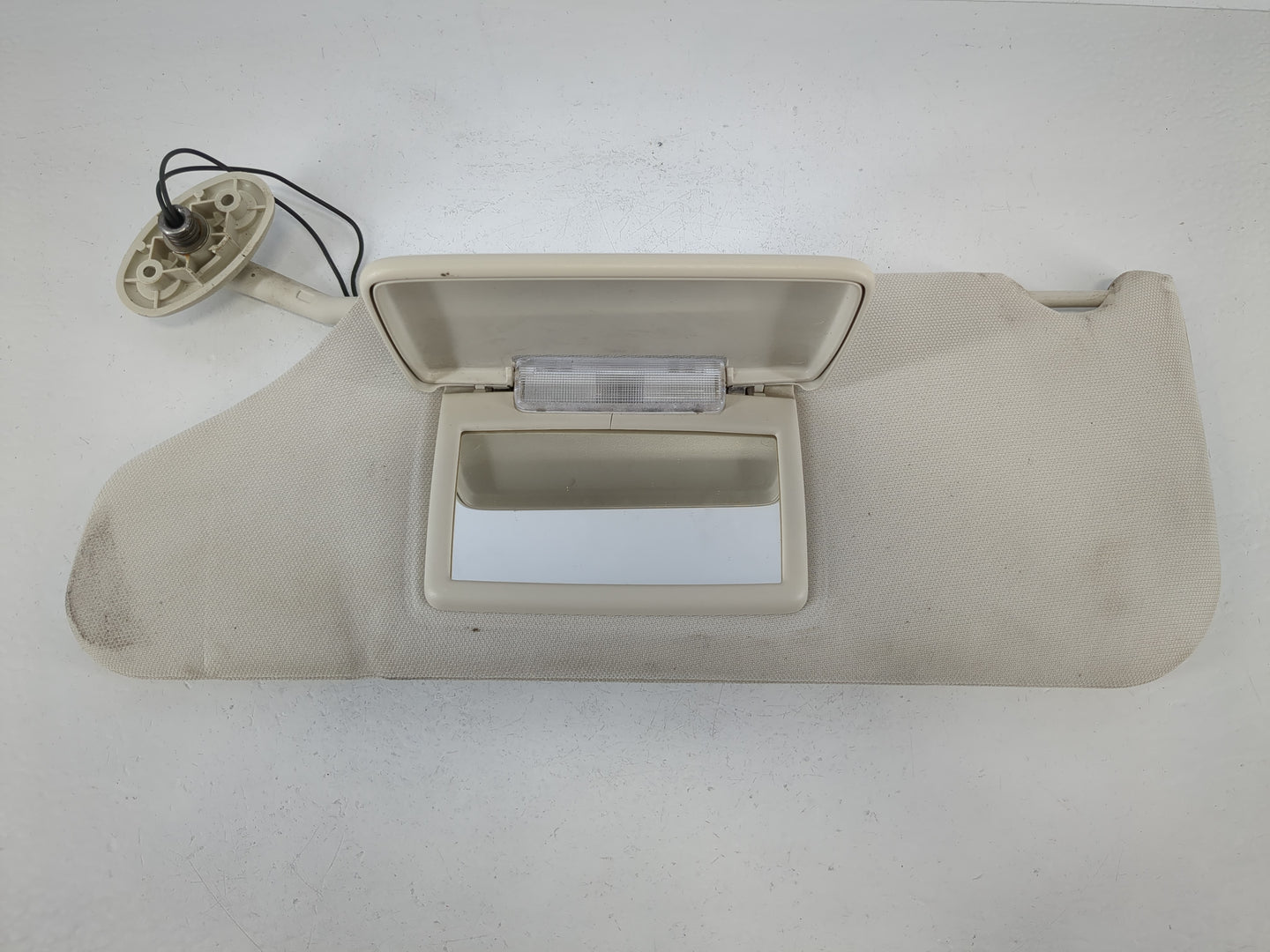 2008-2010 Dodge Avenger Sun Visor Shade Replacement Driver Left Mirror Fits Fits 2008 2009 2010 OEM Used Auto Parts - Oemuse