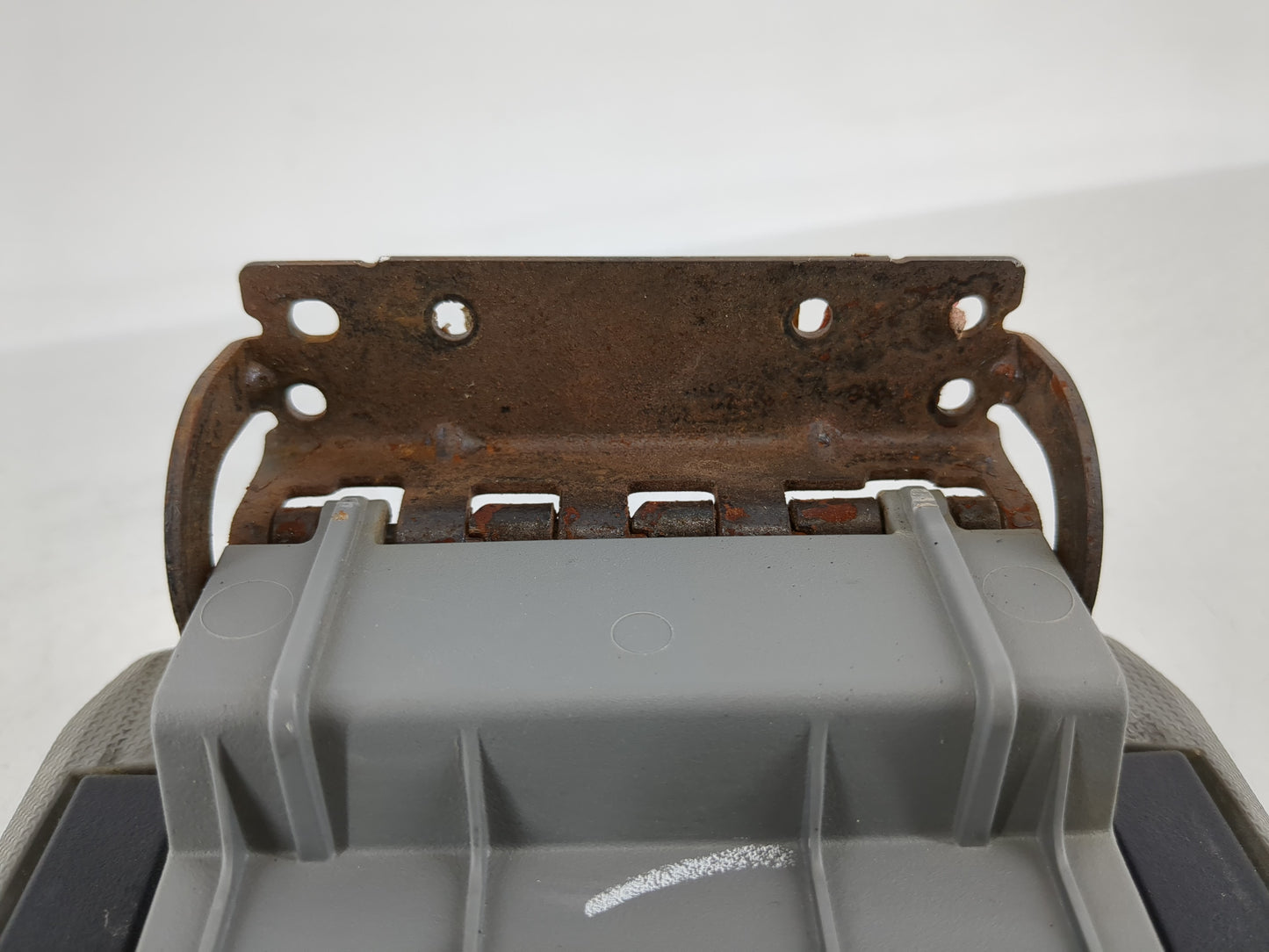 2008-2009 Dodge Avenger Center Console Armrest Cover Lid Fits Fits 2008 2009 OEM Used Auto Parts - Oemusedautoparts1.com