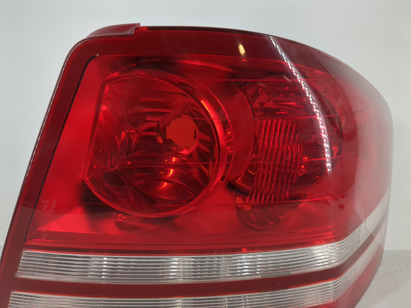 2008-2010 Dodge Avenger Tail Light Assembly Passenger Right OEM P/N:60438D0M Fits Fits 2008 2009 2010 OEM Used Auto Parts - 