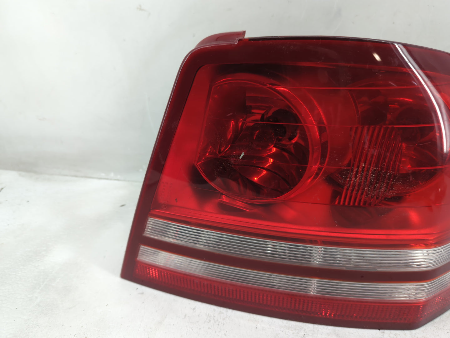 2008-2010 Dodge Avenger Tail Light Assembly Passenger Right OEM P/N:3757A Fits Fits 2008 2009 2010 OEM Used Auto Parts - Oem