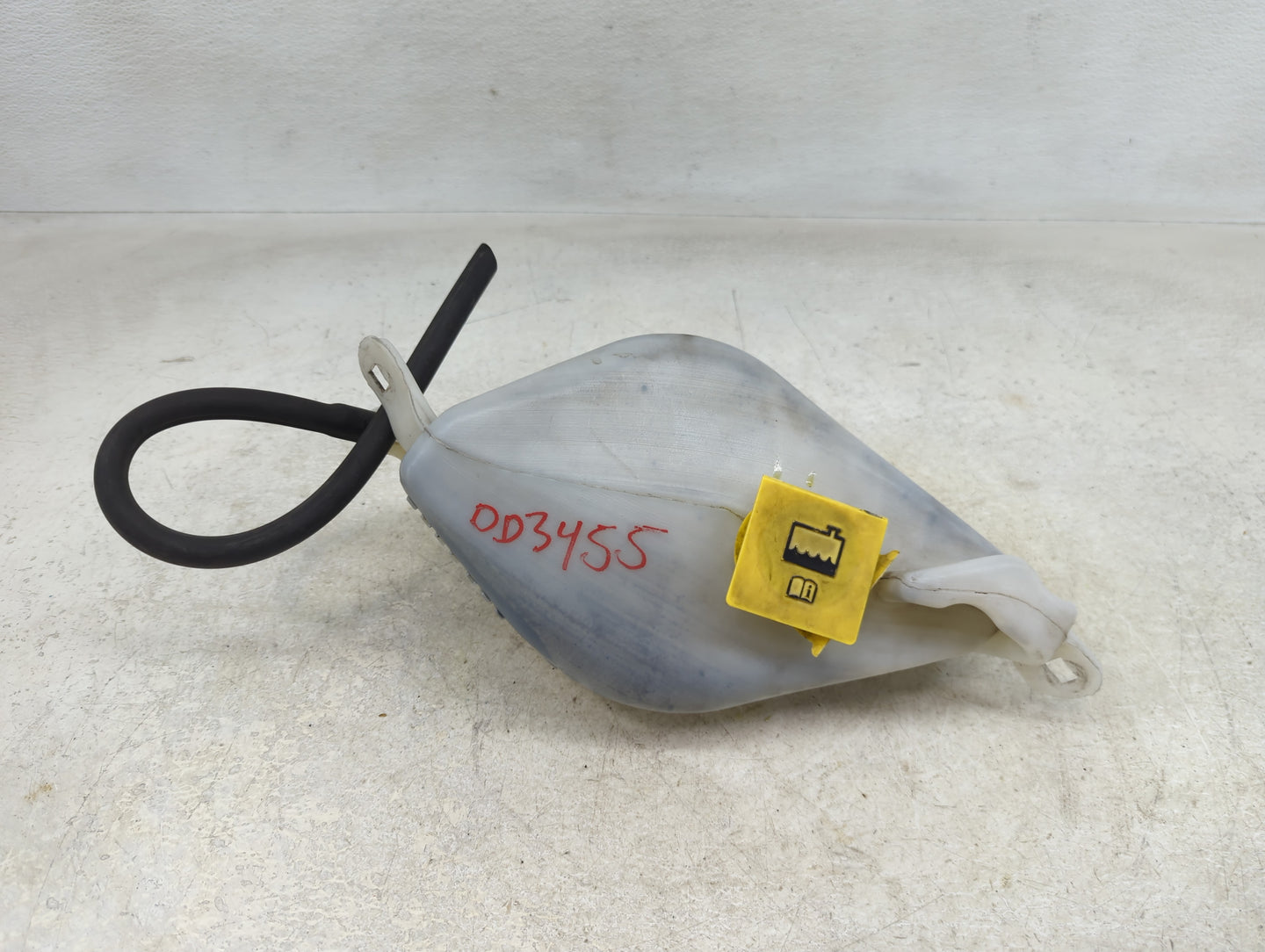 2008-2010 Dodge Avenger Windshield Washer Fluid Reservoir Bottle Oem - Oemusedautoparts1.com