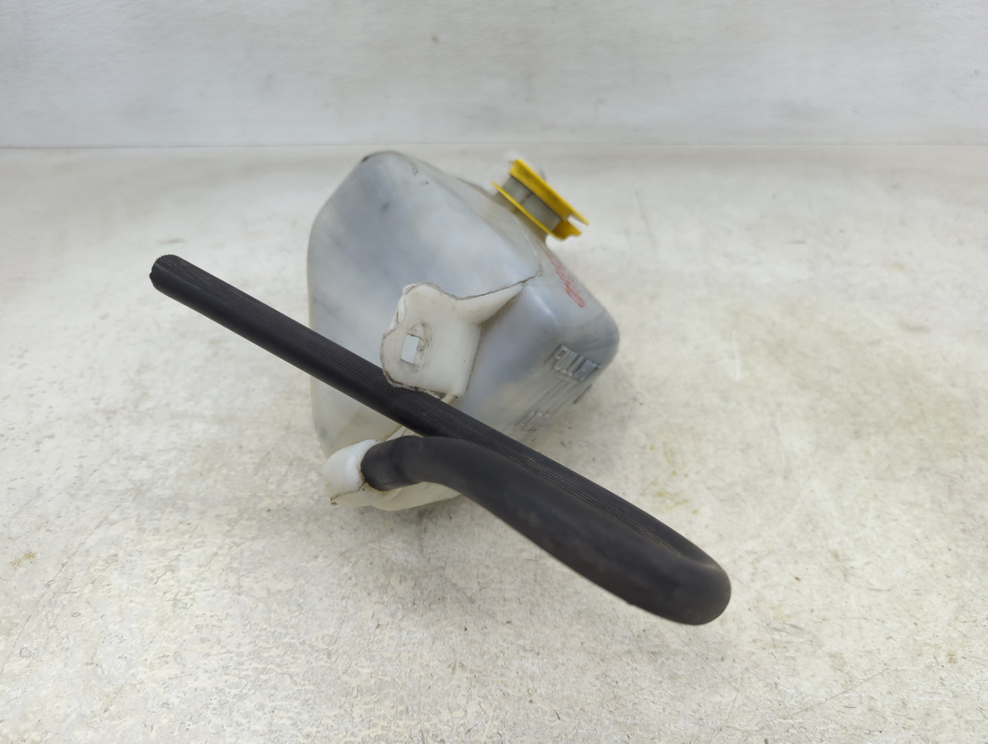 2008-2010 Dodge Avenger Windshield Washer Fluid Reservoir Bottle Oem - Oemusedautoparts1.com